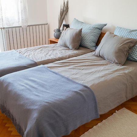 Bella Villa Apartmanhaz ซามาร์ดี ภายนอก รูปภาพ