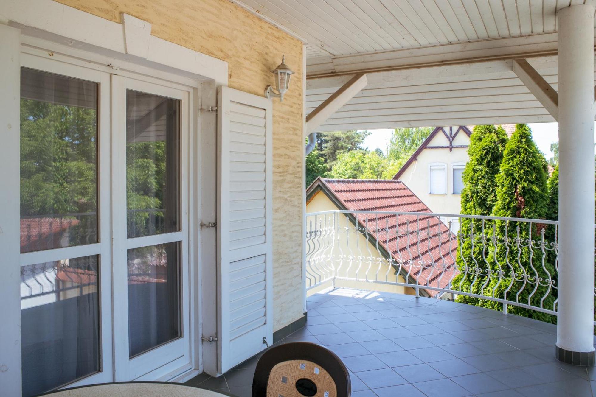 Bella Villa Apartmanhaz ซามาร์ดี ภายนอก รูปภาพ
