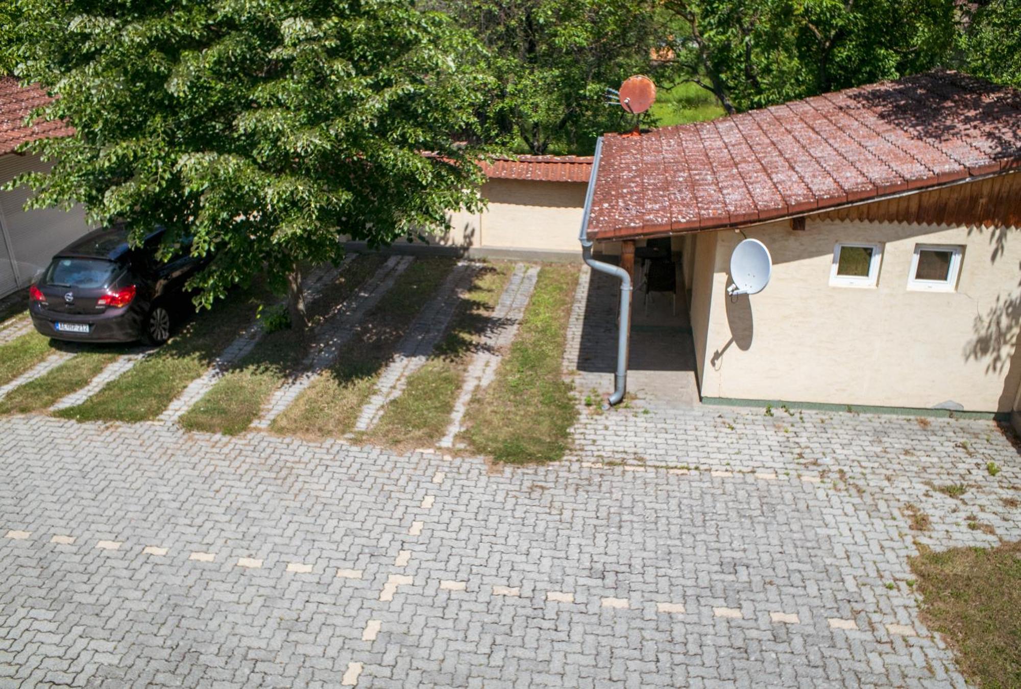 Bella Villa Apartmanhaz ซามาร์ดี ภายนอก รูปภาพ