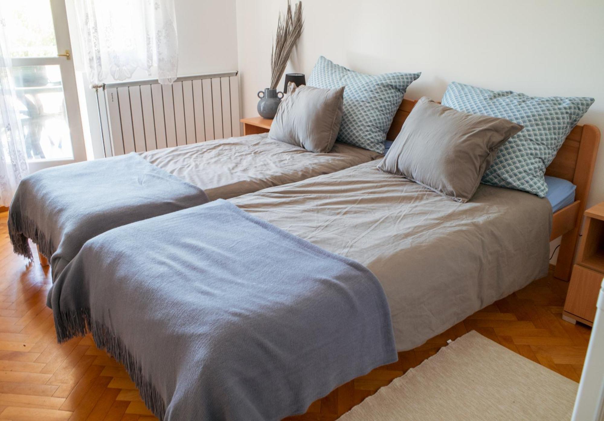 Bella Villa Apartmanhaz ซามาร์ดี ภายนอก รูปภาพ